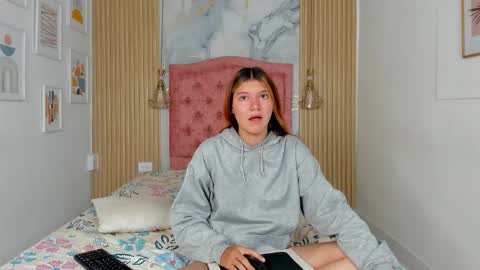 Snapshot of rachellesc chatting on 03/19/26, 11:58 rachellesc online show from 03/19/26, 11:58