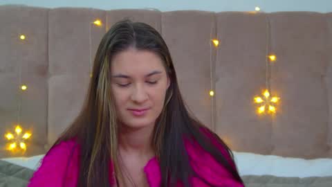 Snapshot of rachellsimpson chatting on 12/26/24, 06:33 RachellSimpson online show from 12/26/24, 06:33