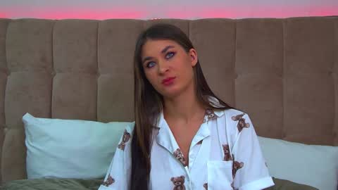 Snapshot of rachellsimpson chatting on 01/15/25, 07:12 RachellSimpson online show from 01/15/25, 07:12