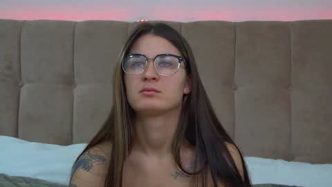 Snapshot of rachellsimpson chatting on 01/16/25, 06:16 RachellSimpson online show from 01/16/25, 06:16