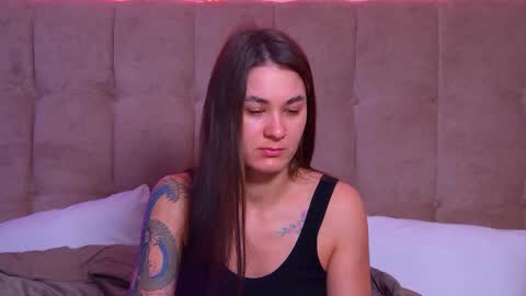 Snapshot of rachellsimpson chatting on 01/24/25, 04:37 RachellSimpson online show from 01/24/25, 04:37