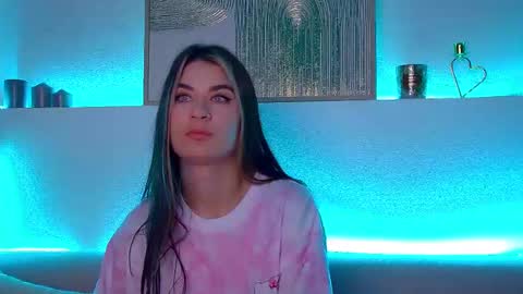 Snapshot of rachellsimpson chatting on 03/03/25, 05:09 RachellSimpson online show from 03/03/25, 05:09