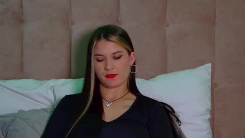 Snapshot of rachellsimpson chatting on 03/08/25, 10:13 RachellSimpson online show from 03/08/25, 10:13