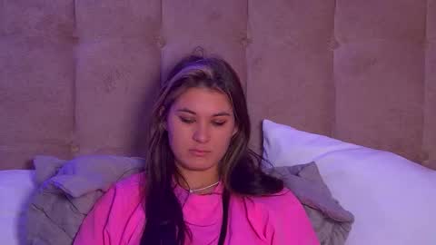 Snapshot of rachellsimpson chatting on 03/12/25, 04:30 RachellSimpson online show from 03/12/25, 04:30