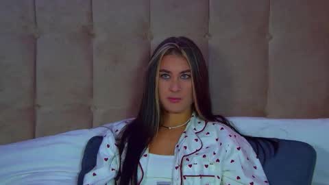 Snapshot of rachellsimpson chatting on 09/09/25, 07:02 RachellSimpson online show from 09/09/25, 07:02