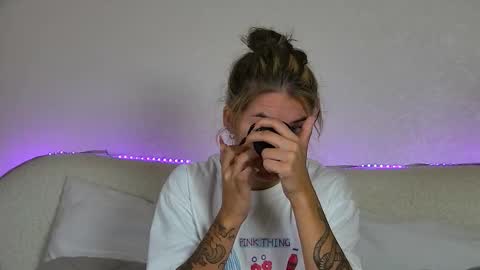 Snapshot of rachellsimpson chatting on 09/16/25, 07:04 RachellSimpson online show from 09/16/25, 07:04