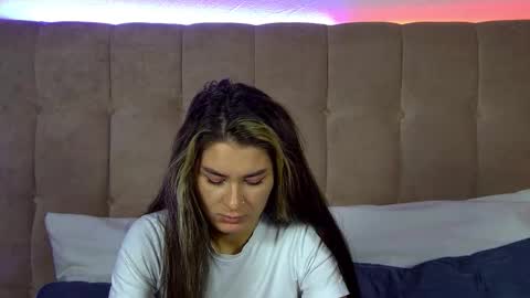 Snapshot of rachellsimpson chatting on 10/17/25, 06:32 RachellSimpson online show from 10/17/25, 06:32