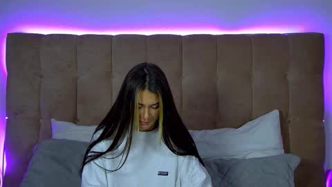 Snapshot of rachellsimpson chatting on 11/14/25, 06:39 RachellSimpson online show from 11/14/25, 06:39