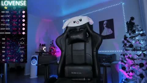  Miko Pleasee help me get 100 likes online show from 12/14/24, 01:38