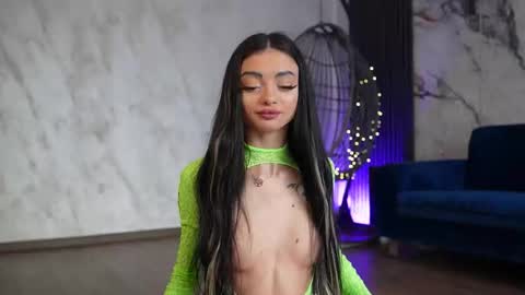 Snapshot of rachelravee chatting on 03/25/26, 05:24 Ann online show from 03/25/26, 05:24