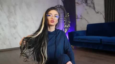 Snapshot of rachelravee chatting on 03/26/26, 05:24 Ann online show from 03/26/26, 05:24