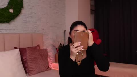 RachelSwaan online show from 02/24/25, 05:54