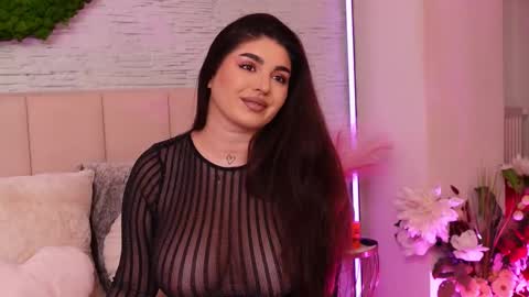 RachelSwaan online show from 11/06/25, 07:42