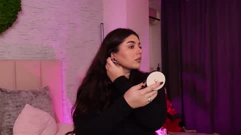 RachelSwaan online show from 11/13/25, 07:40