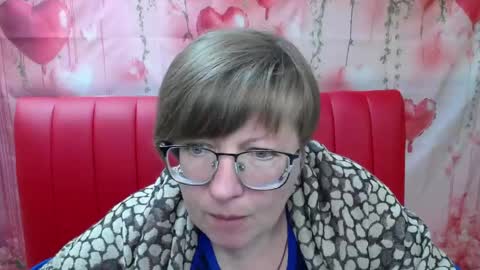 Snapshot of radachudna chatting on 04/19/26, 05:12 RadaChudna online show from 04/19/26, 05:12