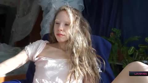 Snapshot of radiant_ada chatting on 02/25/26, 11:31 ada online show from 02/25/26, 11:31