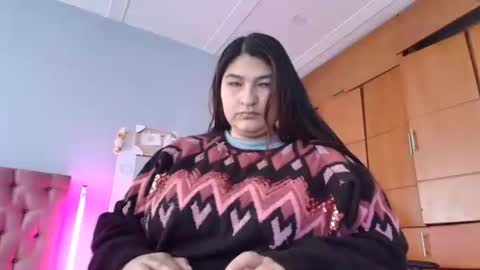 radiantgoddes online show from 01/03/25, 01:03