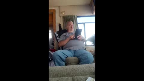 Snapshot of radiomantim chatting on 04/16/26, 05:03 Radioman for fun online show from 04/16/26, 05:03