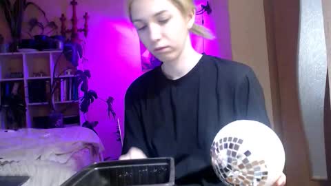 radish666 online show from 03/01/26, 09:39