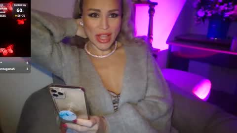 Snapshot of radmila_star chatting on 12/10/24, 06:17 Radmila Star online show from 12/10/24, 06:17