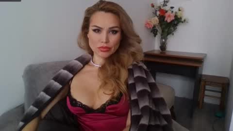 Snapshot of radmila_star chatting on 01/24/25, 10:32 Radmila Star online show from 01/24/25, 10:32
