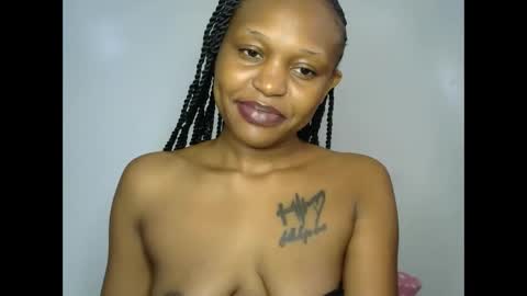 Snapshot of rae_zara chatting on 12/22/24, 08:16 messy candie online show from 12/22/24, 08:16