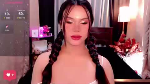 Snapshot of raeganclinton chatting on 09/26/25, 02:04 raeganclinton online show from 09/26/25, 02:04