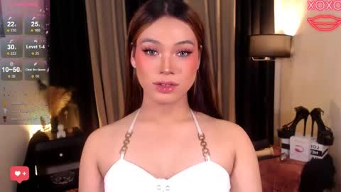 Snapshot of raeganclinton chatting on 03/14/26, 01:44 raeganclinton online show from 03/14/26, 01:44