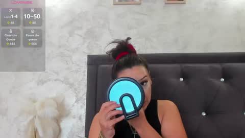 Snapshot of raelledarkstar chatting on 06/15/26, 07:21 raelledarkstar online show from 06/15/26, 07:21