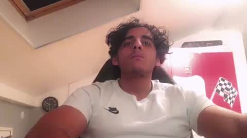 Snapshot of raes69 chatting on 01/05/25, 01:35 raes online show from 01/05/25, 01:35