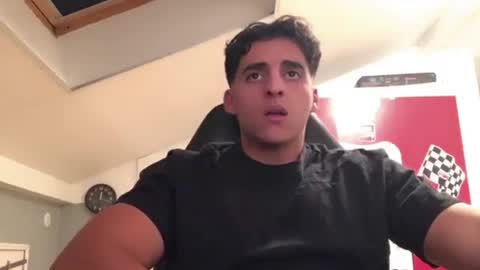 Snapshot of raes69 chatting on 01/15/25, 10:46 raes online show from 01/15/25, 10:46