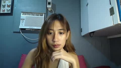 Snapshot of raesoleil chatting on 03/29/26, 01:00 Rae online show from 03/29/26, 01:00