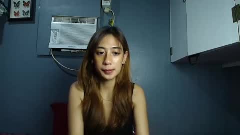 Snapshot of raesoleil chatting on 04/06/26, 10:49 Rae online show from 04/06/26, 10:49