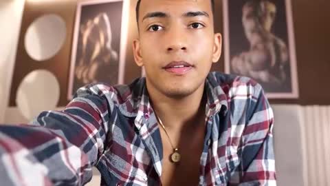 rafa_cruz online show from 03/29/26, 07:47