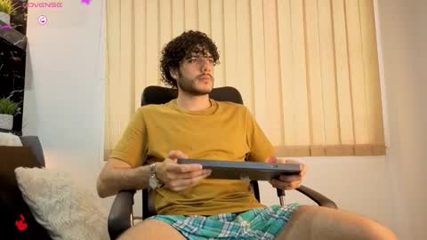 R A F A E L online show from 12/17/25, 10:05