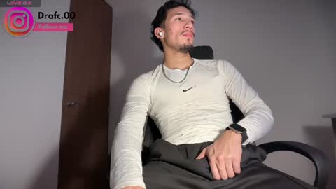 Snapshot of rafael_stone1 chatting on 07/17/26, 01:23 NEW IG online show from 07/17/26, 01:23