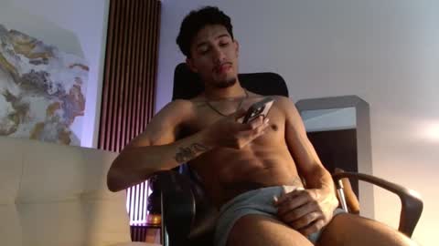 IG online show from 01/29/25, 03:33