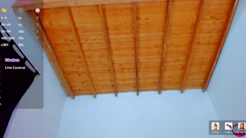 Snapshot of ragnarhot24 chatting on 04/07/26, 10:48 Andres H online show from 04/07/26, 10:48