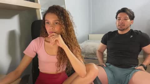 Snapshot of ragnarr_xxx chatting on 10/14/25, 06:42 Ragnarr online show from 10/14/25, 06:42