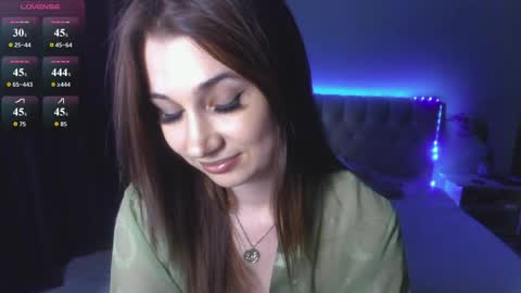 Snapshot of rahatlocum chatting on 04/29/26, 01:48 Sofie online show from 04/29/26, 01:48