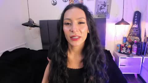 Snapshot of raia_ chatting on 05/01/26, 03:33 Raia online show from 05/01/26, 03:33