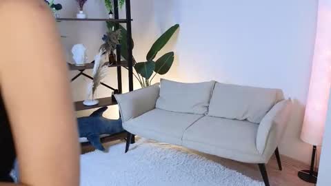 Snapshot of raiden_maid chatting on 11/20/25, 11:10 Betty online show from 11/20/25, 11:10