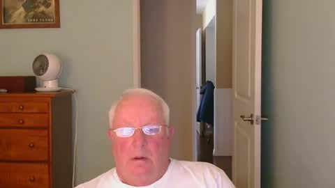 Snapshot of raiderman215 chatting on 07/29/26, 06:28 raiderman215 online show from 07/29/26, 06:28