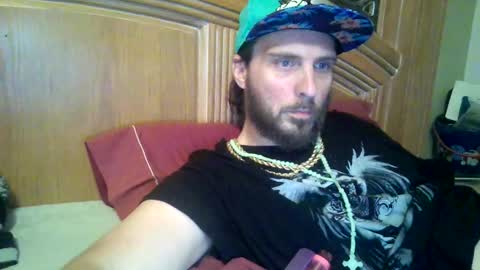 Snapshot of raidersman757 chatting on 11/18/25, 05:45 hitman online show from 11/18/25, 05:45