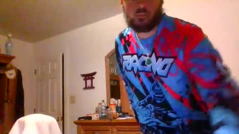 Snapshot of raidersman757 chatting on 03/08/26, 10:57 hitman online show from 03/08/26, 10:57