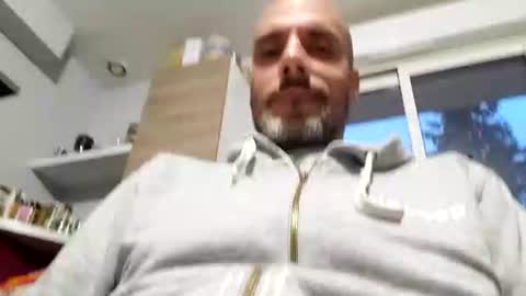 Snapshot of raidhot4646 chatting on 11/29/25, 07:22 raidhot4646 online show from 11/29/25, 07:22