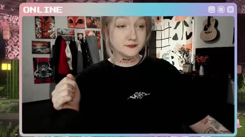 Snapshot of raiingurl chatting on 10/22/25, 10:15 Kate online show from 10/22/25, 10:15