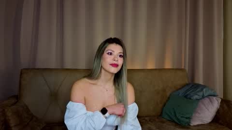 Snapshot of rainaslater chatting on 12/13/25, 08:47 Mary online show from 12/13/25, 08:47