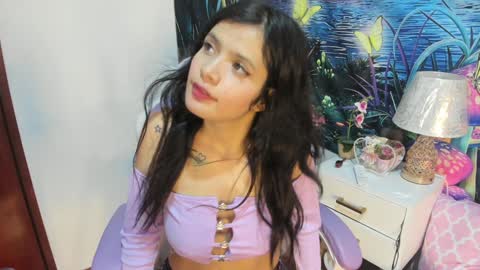 Snapshot of rainbow__coockie chatting on 01/17/25, 01:25 rainbow__coockie online show from 01/17/25, 01:25