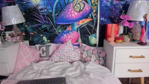 Snapshot of rainbow__coockie chatting on 02/02/25, 01:55 rainbow__coockie online show from 02/02/25, 01:55